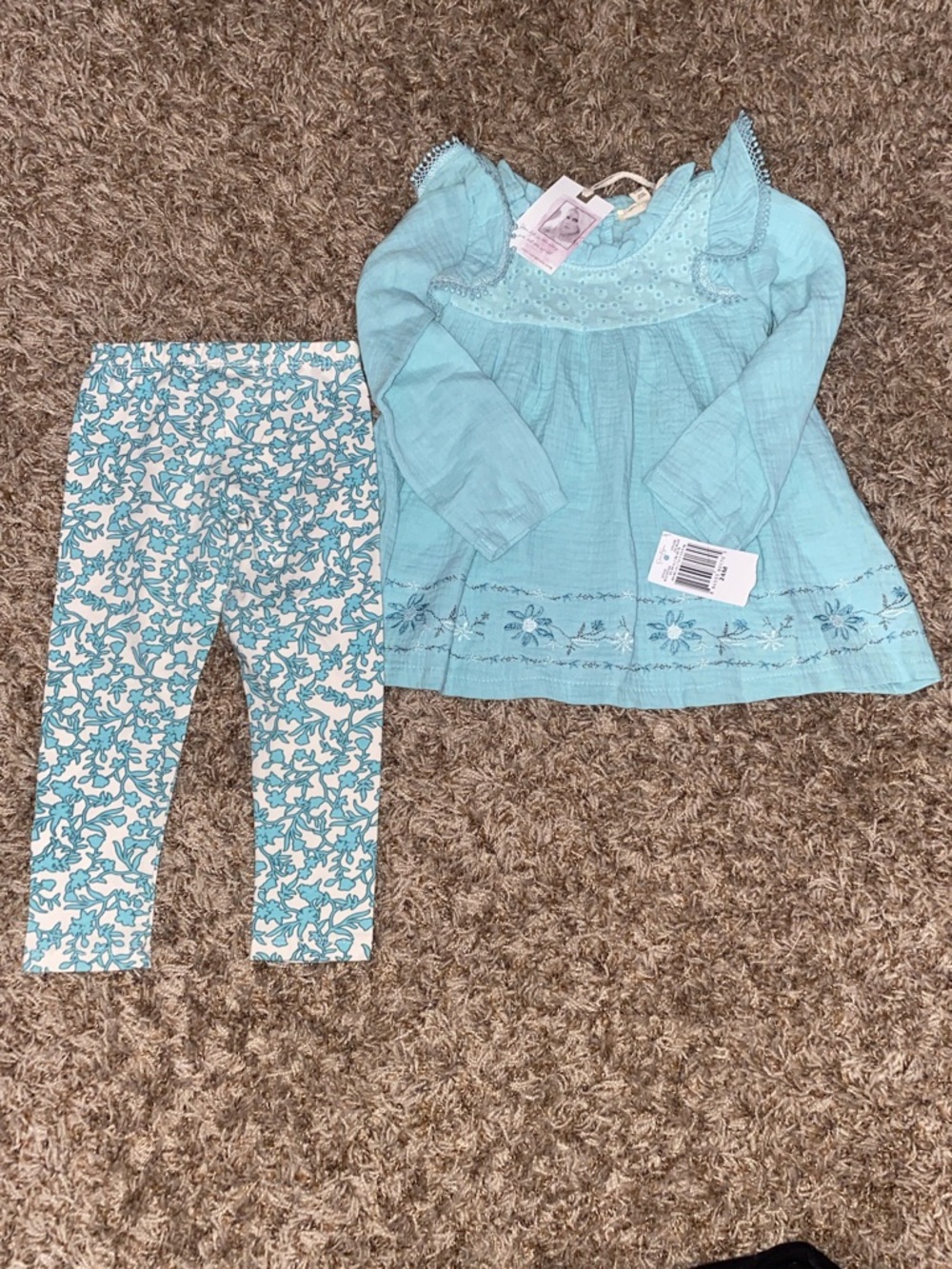 Jessica Simpson Set